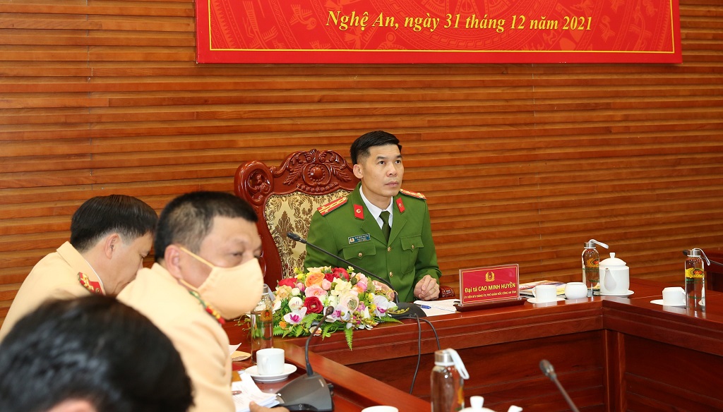 Tại điểm cầu Công an tỉnh Nghệ An, đồng chí Đại tá Cao Minh Huyền, Phó Giám đốc Công an tỉnh chủ trì Hội Nghị