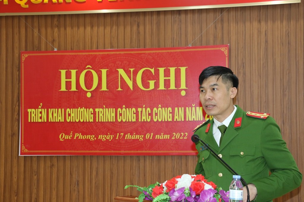 Đồng chí Đại tá Cao Minh Huyền, Phó Giám đốc Công an tỉnh phát biểu chỉ đạo tại Hội nghị