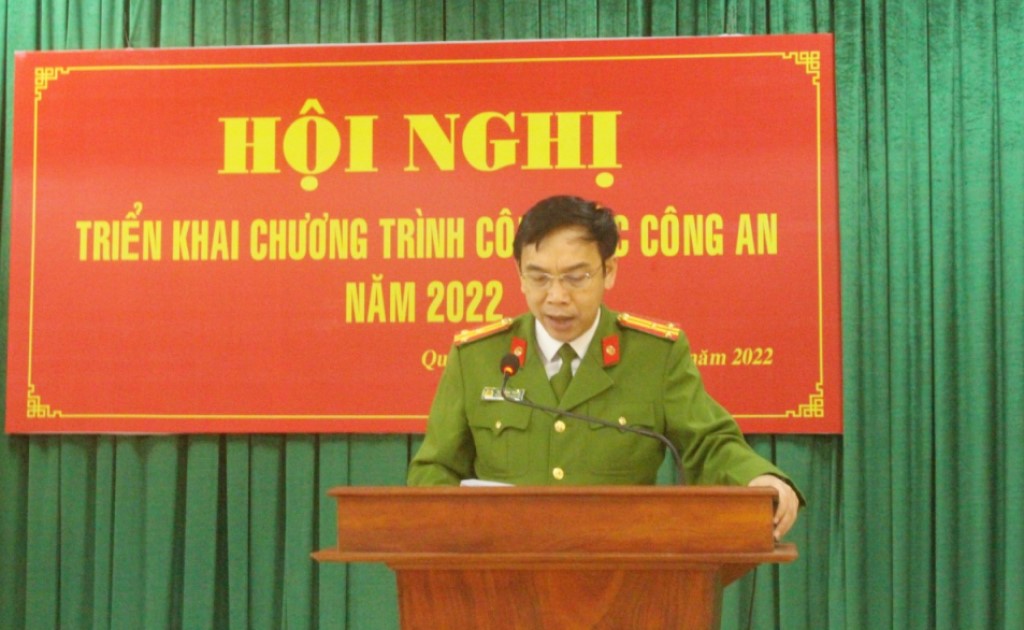 Đồng chí Thượng tá Tạ Đình Tuấn, Trưởng Công an huyện Quỳnh Lưu phát động phong trào thi đua 