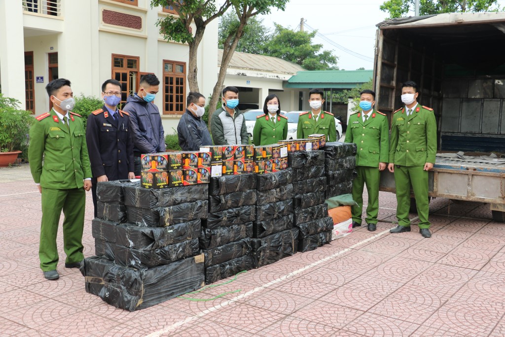 Chuyên án thu giữ gần 2,7 tấn pháo nổ các loại được xem là chuyên án bắt giữ pháo nổ trái phép lớn nhất từ trước tới nay mà Công an huyện Nghi Lộc triệt xóa