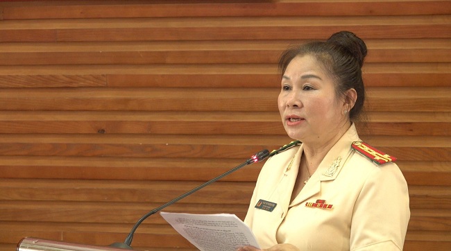 Đồng chí Đại tá Phan Thị Phương Hoa - Trưởng phòng Hồ sơ đọc diễn văn khai mạc Lễ kỷ niệm
