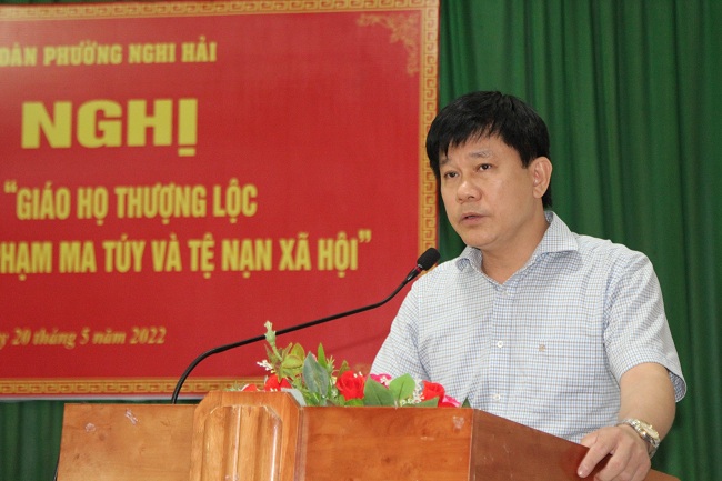 Ông Võ Văn Hùng, Phó Chủ tịch UBND thị xã Cửa Lò phát biểu chỉ đạo tại Hội nghị