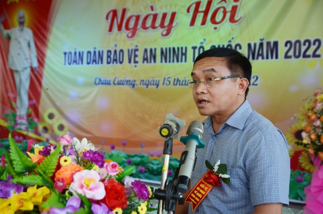 Đồng chí Ngọc Kim Nam, Ủy viên Ban Thường vụ Tỉnh ủy, Trưởng Ban Dân vận Tỉnh ủy phát biểu tại Ngày hội 