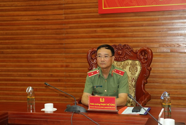 Đồng chí Thiếu tướng Phạm Thế Tùng - Giám đốc Công an tỉnh Nghệ An chủ trì tại điểm cầu Công an tỉnh Nghệ An 