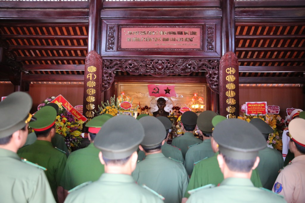 Cán bộ, chiến sĩ Công an tỉnh Nghệ An nguyện suốt đời học tập, làm theo tấm gương đạo đức của đồng chí Lê Hồng Phong