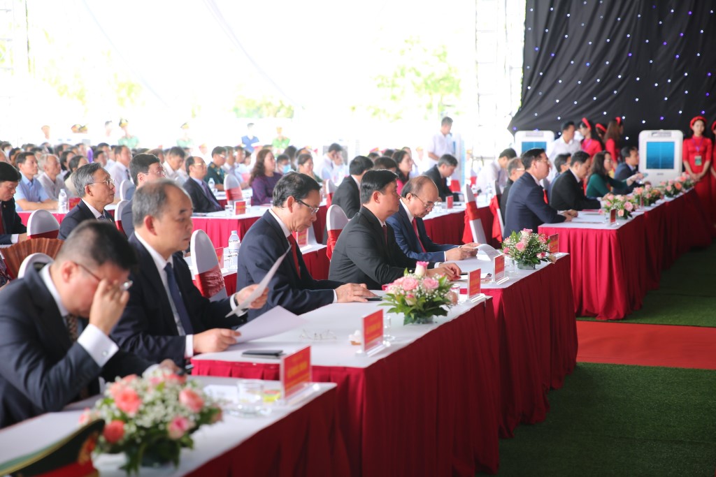 Đồng chí Chủ tịch nước Nguyễn Xuân Phúc và các đại biểu dự Lễ kỷ niệm 120 năm Ngày sinh Tổng Bí thư Lê Hồng Phong