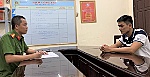 Bắt đối tượng lợi dụng nhu cầu đổi ngoại tệ để lừa đảo