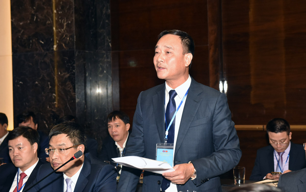 Đồng chí Phạm Thế Tùng - Giám đốc Công an tỉnh Nghệ An phát biểu tham luận tại Hội nghị