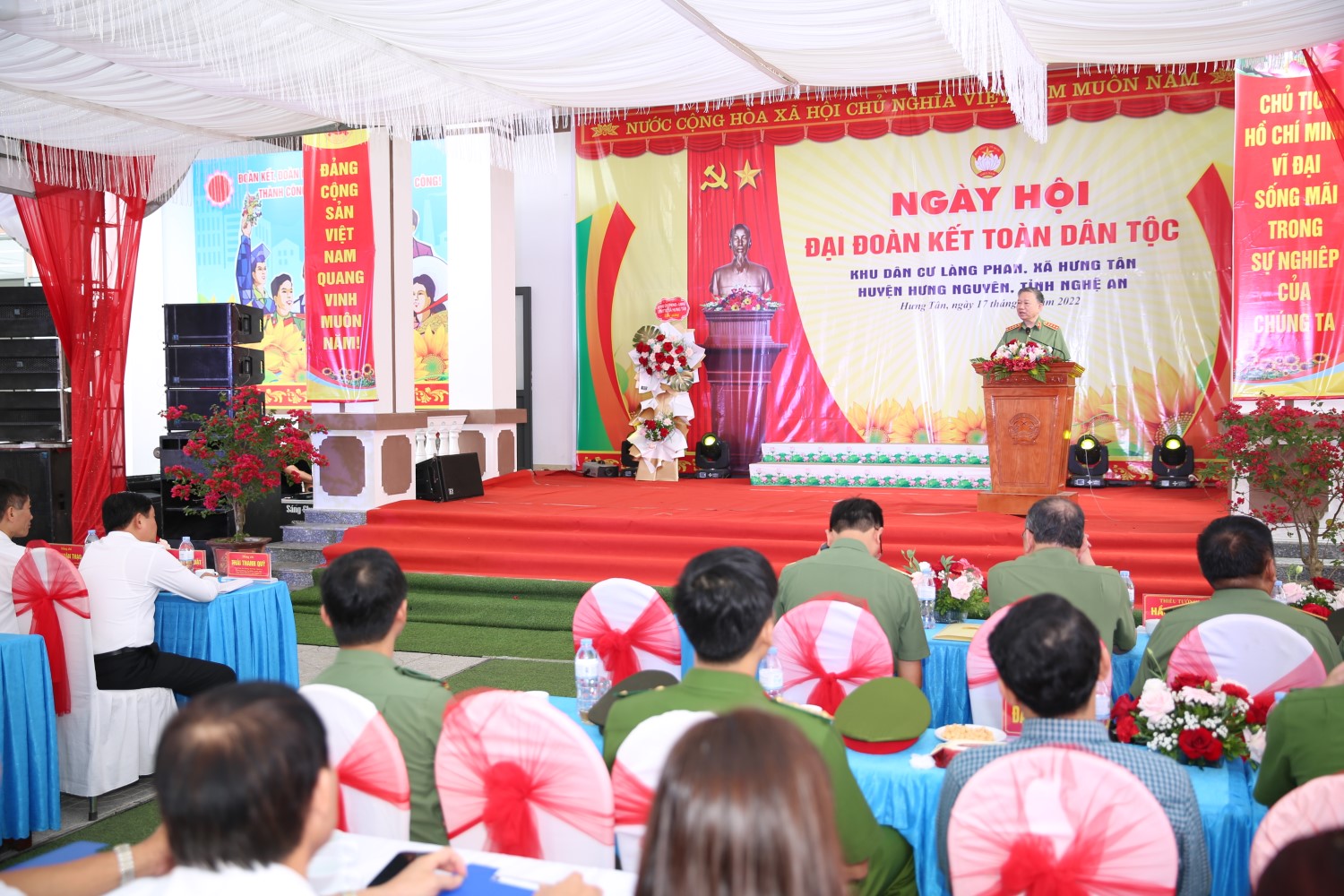 Đồng chí Đại tướng Tô Lâm, Ủy viên Bộ Chính trị, Bộ trưởng Bộ Công an phát biểu tại Ngày hội