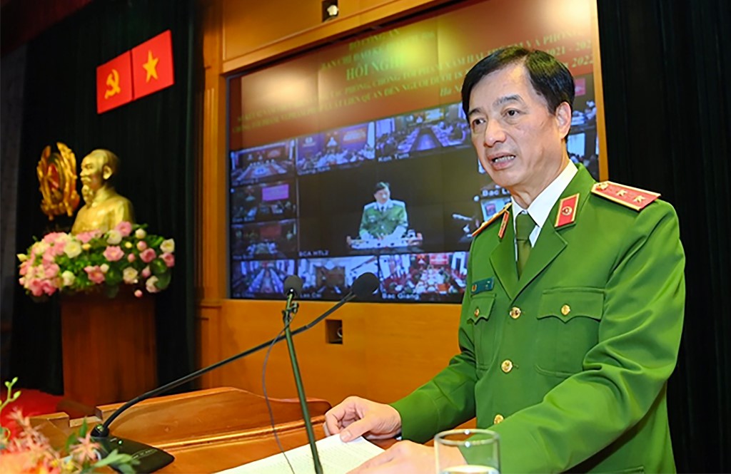 Đồng chí Trung tướng Nguyễn Duy Ngọc, Ủy viên Trung ương Đảng, Thứ trưởng Bộ Công an phát biểu tại Hội nghị