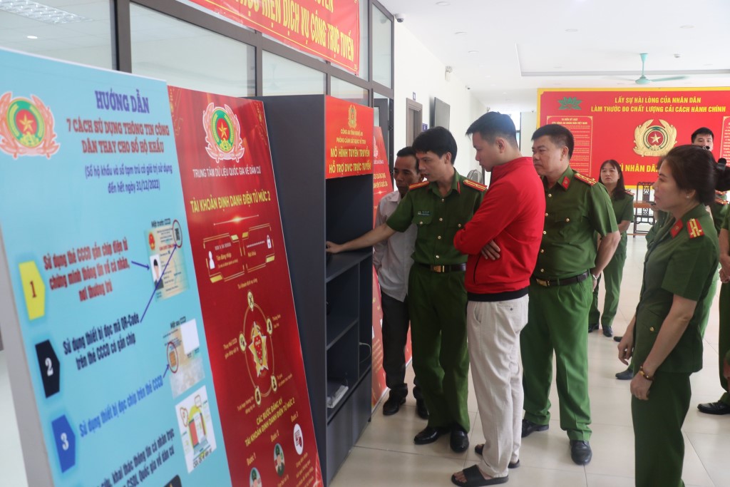 Phòng Cảnh sát quản lý hành chính về trật tự xã hội Công an tỉnh Nghệ An ra mắt mô hình “đẩy mạnh thực hiện dịch vụ công trực tuyến”