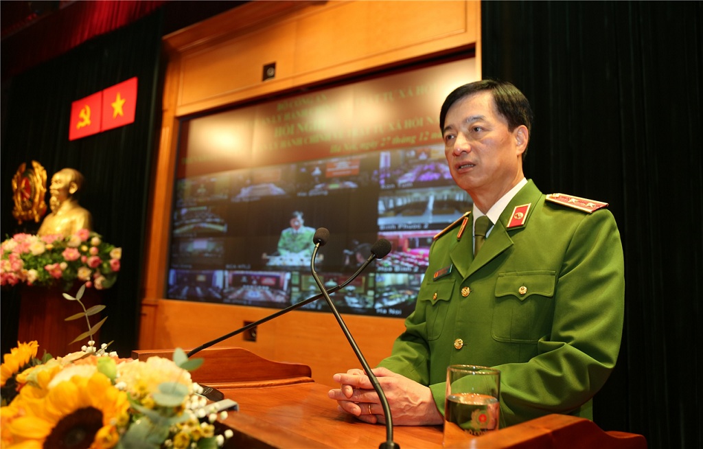 Đồng chí Trung tướng Nguyễn Duy Ngọc, Thứ trưởng Bộ Công an phát biểu chỉ đạo tại Hội nghị