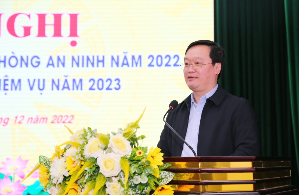 Đồng chí Nguyễn Đức Trung, Phó Bí thư Tỉnh ủy, Chủ tịch UBND tỉnh kết luận Hội nghị