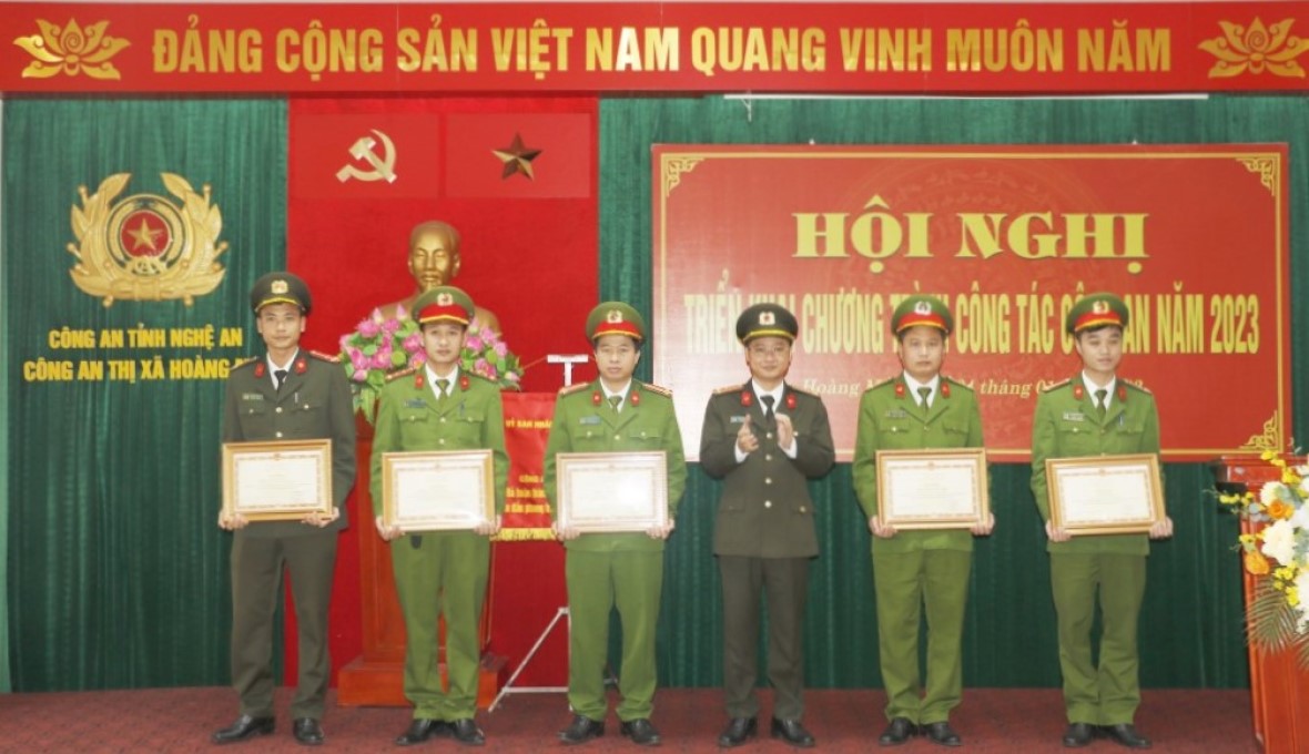 Công an thị xã Hoàng Mai triển khai chương trình công tác năm 2023