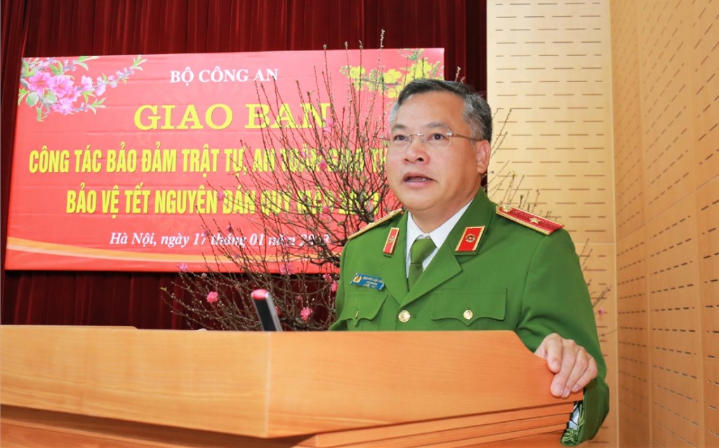 Đồng chí Thiếu tướng Nguyễn Văn Long, Thứ trưởng Bộ Công an chỉ đạo Hội nghị