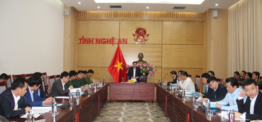 Phó Chủ tịch Thường trực UBND tỉnh Lê Hồng Vinh đề nghị đổi mới nội dung, hình thức tuyên truyền dễ hiểu, dễ tiếp thu cho mọi tầng lớp Nhân dân