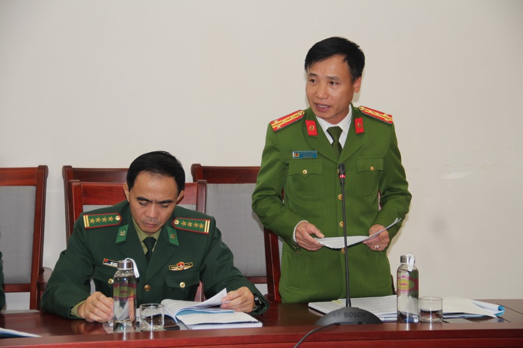 Đồng chí Đại tá Nguyễn Duy Thanh - Phó Giám đốc Công an tỉnh phát biểu tại Hội nghị