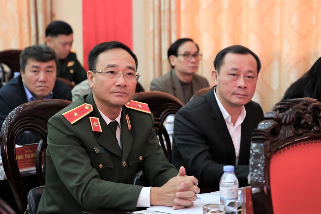 Đồng chí Thiếu tướng Phạm Thế Tùng, Ủy viên Ban Thường vụ Tỉnh ủy, Giám đốc Công an tỉnh dự Hội nghị