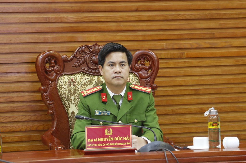 Đồng chí Đại tá Nguyễn Đức Hải, Phó Bí thư Đảng uỷ, Phó Giám đốc Công an tỉnh Nghệ An chủ trì tại điểm cầu Công an Nghệ An