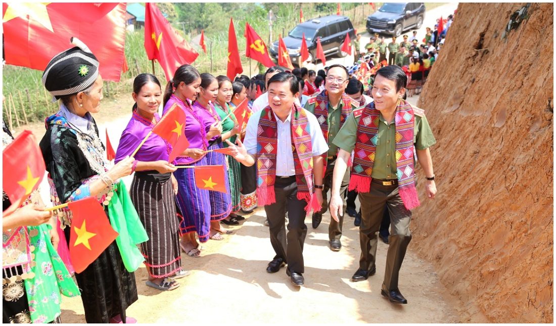 Trao yêu thương nhận hạnh phúc