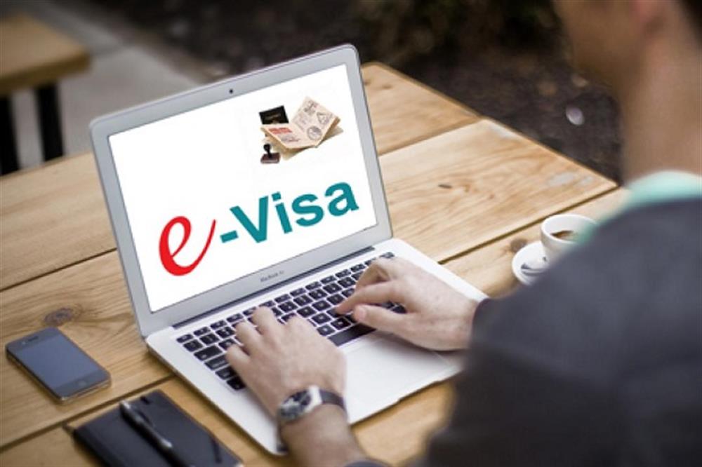 Visa điện tử giúp rút ngắn thủ tục và thời gian chờ đợi.