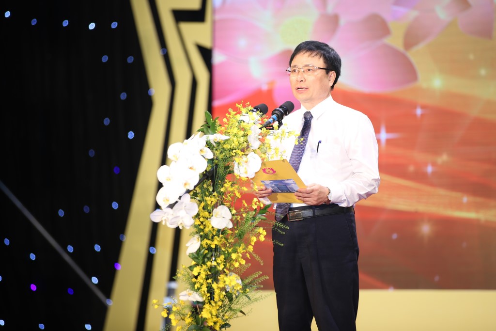 Phó Chủ tịch UBND tỉnh Nghệ An phát biểu tại lễ khai mạc