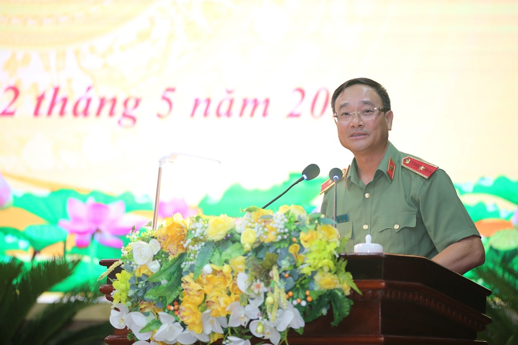 Đồng chí Thiếu tướng Phạm Thế Tùng, Uỷ viên Ban Thường vụ Tỉnh uỷ, Giám đốc Công an tỉnh phát biểu tại Hội nghị