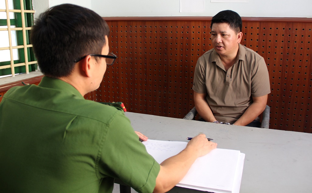 Công an huyện Quỳnh Lưu làm việc với đối tượng Ngô Sỹ Thành