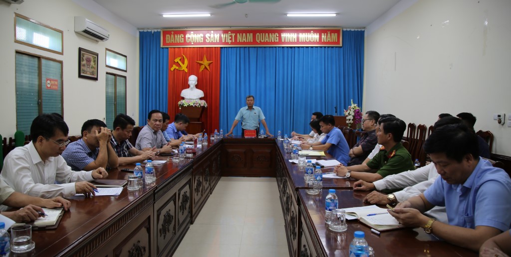 Trung tướng Nguyễn Hải Hưng - Phó Chủ nhiệm Ủy ban Quốc phòng - An ninh của Quốc hội đánh giá cao công tác đảm bảo PCCC tại Cảng Hàng không quốc tế Vinh
