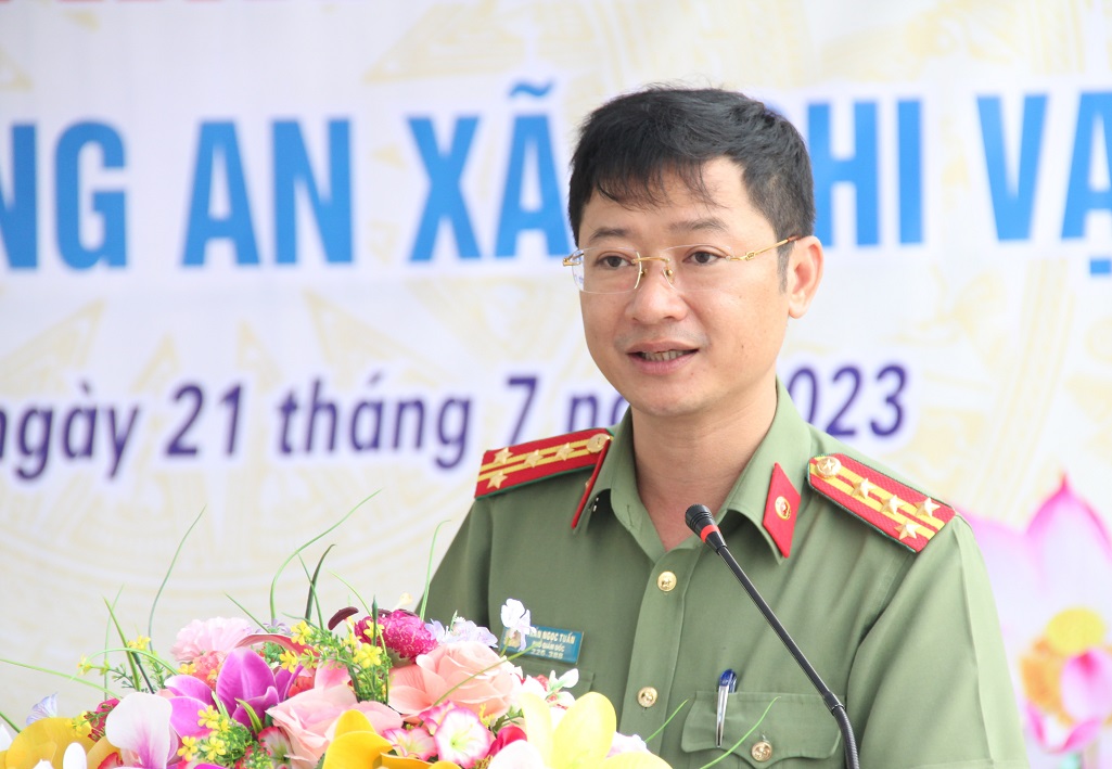 Đồng chí Đại tá Trần Ngọc Tuấn, Phó Giám đốc Công an tỉnh phát biểu tại Lễ Khánh thành