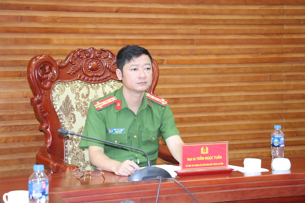 Tại điểm cầu Nghệ An, đồng chí Đại tá Trần Ngọc Tuấn, Phó Giám đốc Công an tỉnh chủ trì Hội nghị