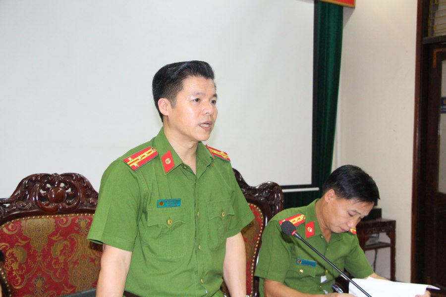 Đại tá Nguyễn Minh Khương - Phó Cục trưởng Cục Cảnh sát PCCC&CNCH, Bộ Công an phát biểu chỉ đạo tại buổi làm việc.