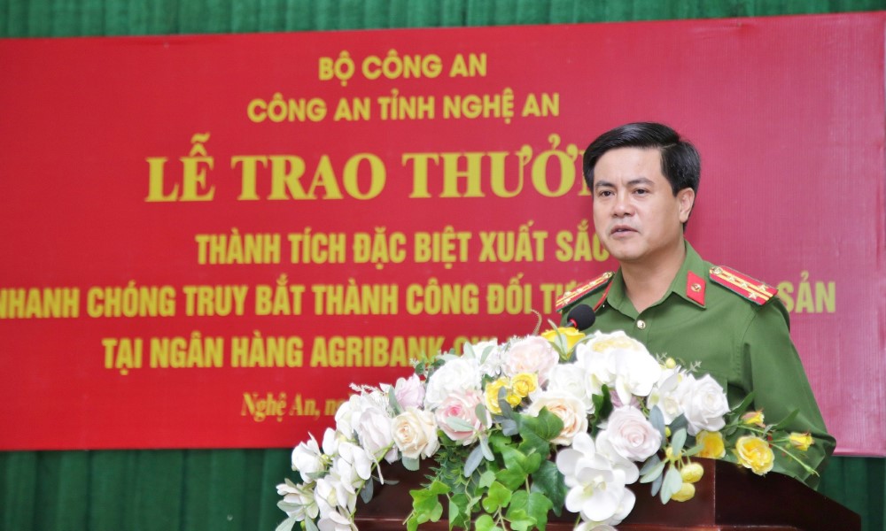 Đồng chí Đại tá Nguyễn Đức Hải, Phó Giám đốc Công an tỉnh phát biểu tại Lễ trao thưởng