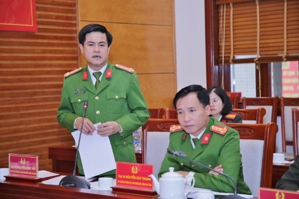 Đồng chí Đại tá Nguyễn Đức Hải, Phó Bí thư Đảng ủy, Phó Giám đốc Công an tỉnh phát biểu 