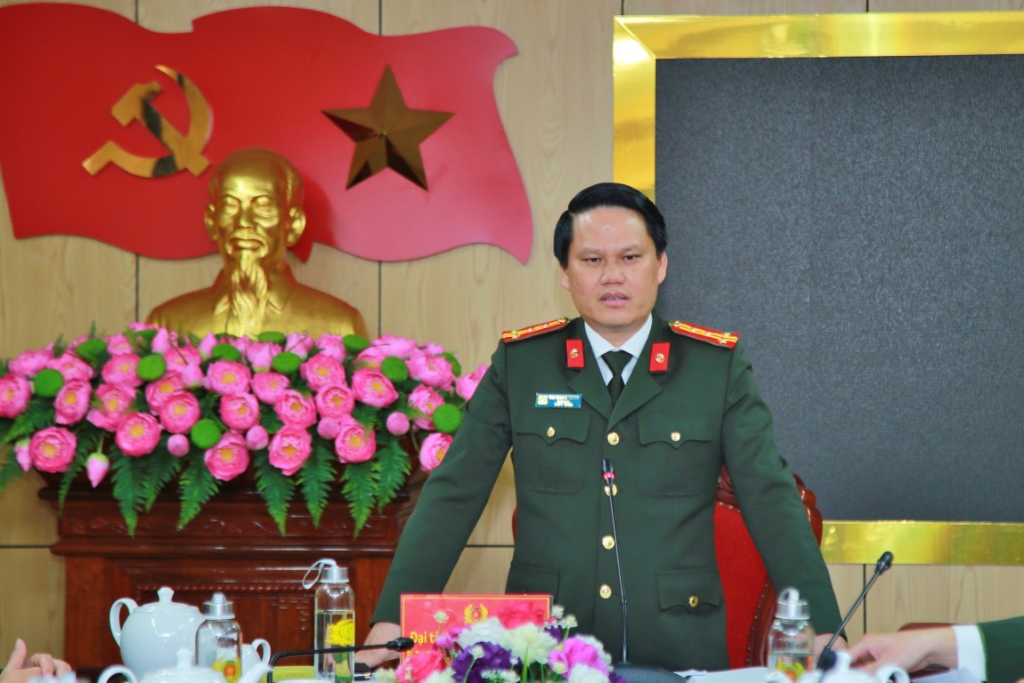 Đồng chí Đại tá Bùi Quang Thanh,  Giám đốc Công an tỉnh phát biểu chỉ đạo tại buổi làm việc