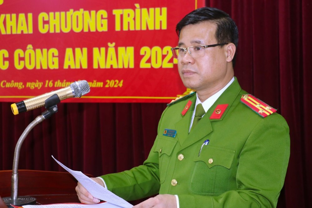 Đồng chí Thượng tá Lưu Mai Châu, Trưởng Công an huyện Con Cuông  phát biểu
