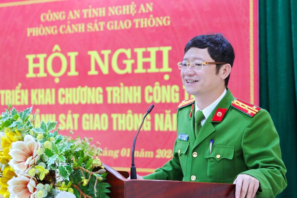 Đồng chí Đại tá Trần Ngọc Tuấn, Phó Giám đốc Công an tỉnh phát biểu chỉ đạo tại Hội nghị