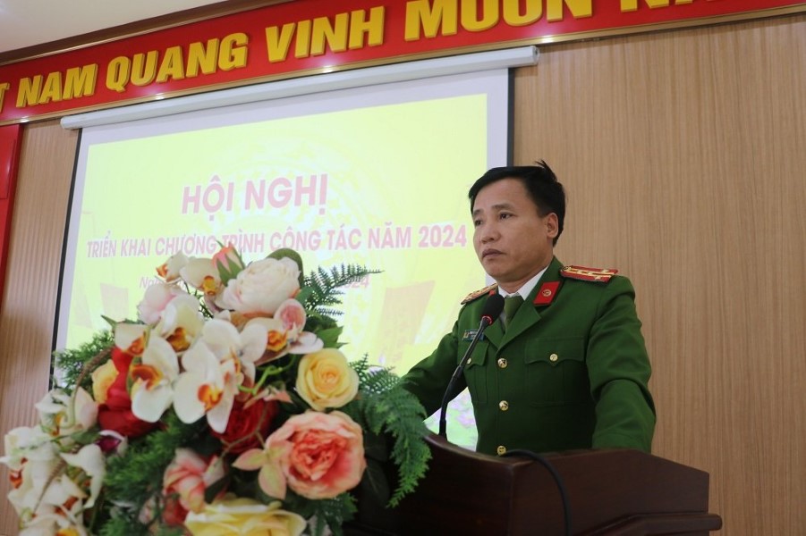 Đồng chí Đại tá Nguyễn Duy Thanh, Phó Giám đốc Công an tỉnh phát biểu chỉ đạo Hội nghị