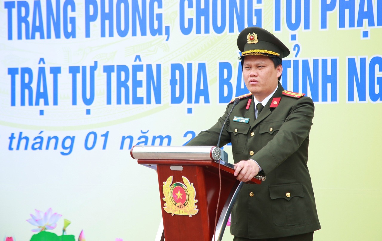 Đồng chí Đại tá Bùi Quang Thanh - Giám đốc Công an tỉnh phát biểu 