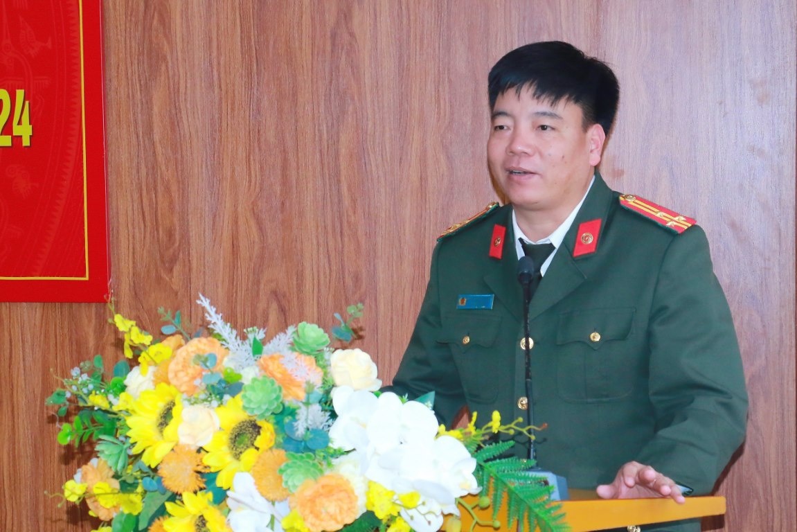 Đồng chí Thượng tá Nguyễn Trọng Khanh phát biểu tại Hội nghị