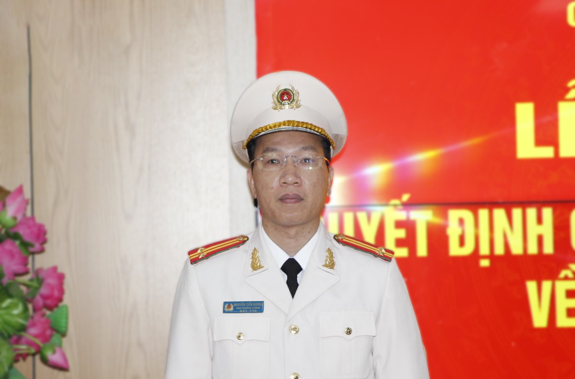 Đồng chí Trung tá Nguyễn Tiến Dương - Phó Trưởng phòng Tham mưu Công an Nghệ An.