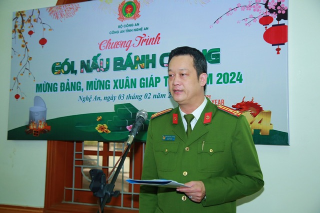 Đồng chí Thượng tá Nguyễn Đức Cường, Phó Giám đốc Công an tỉnh phát biểu tại chương trình