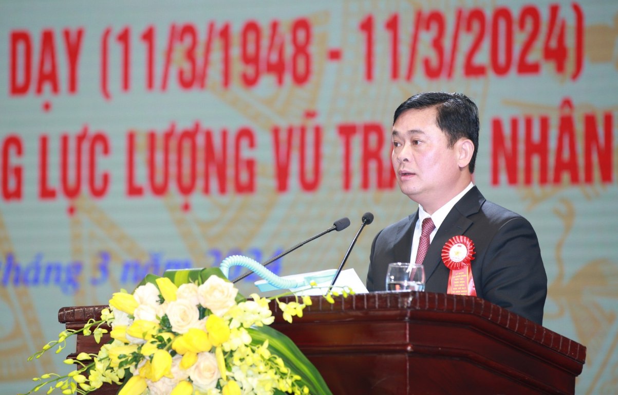 Đồng chí Thái Thanh Quý - Ủy viên Ban Chấp hành Trung ương Đảng, Bí thư Tỉnh ủy, Chủ tịch HĐND tỉnh, Trưởng đoàn ĐBQH tỉnh phát biểu tại buổi lễ 