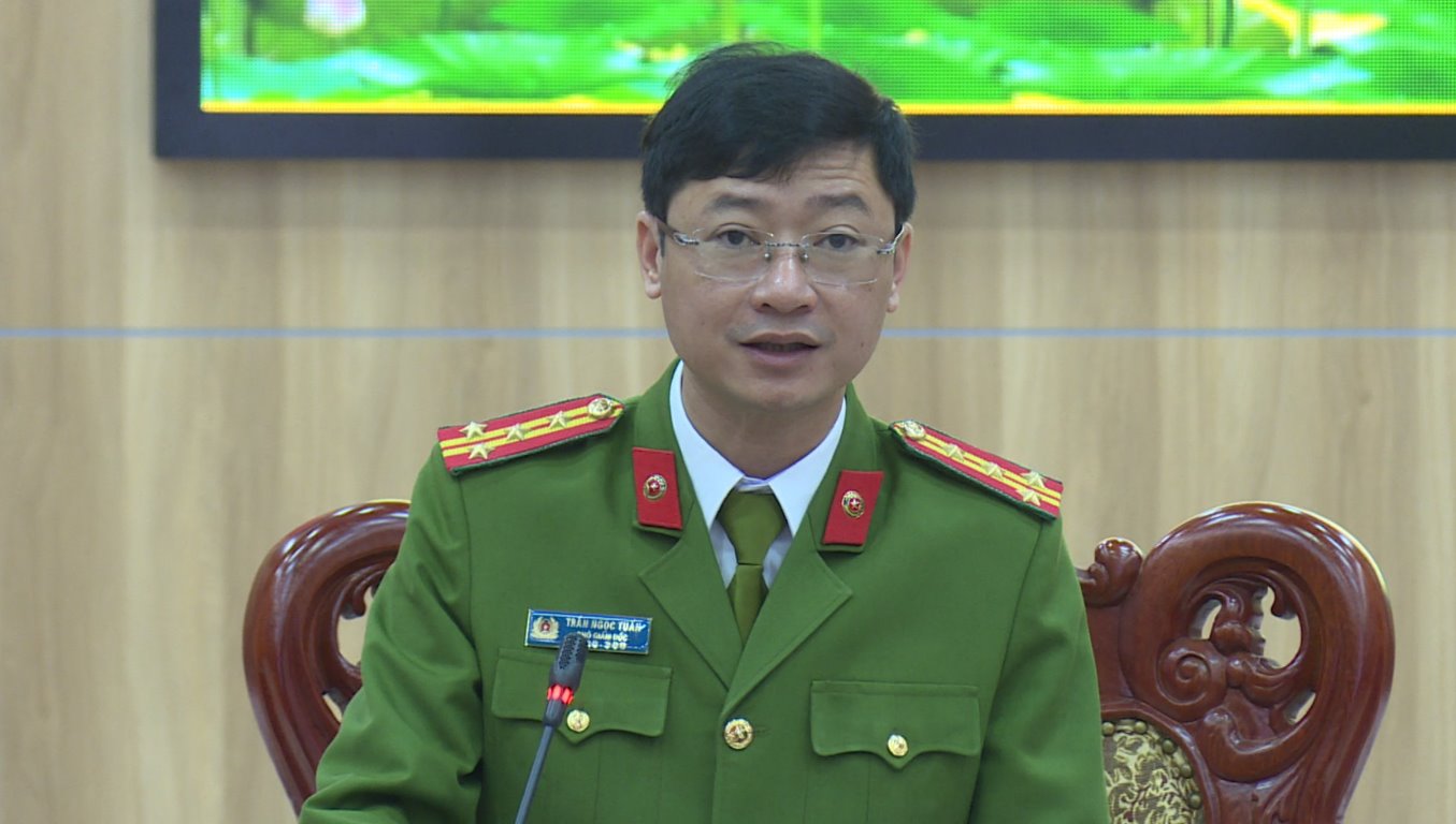 Đồng chí Đại tá Trần  Ngọc Tuấn – Phó Giám đốc Công an tỉnh phát biểu chỉ đạo tại Hội nghị