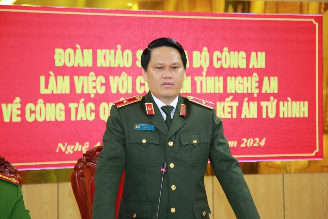Đồng chí Thiếu tướng Bùi Quang Thanh, Giám đốc Công an tỉnh phát biểu tại buổi làm việc