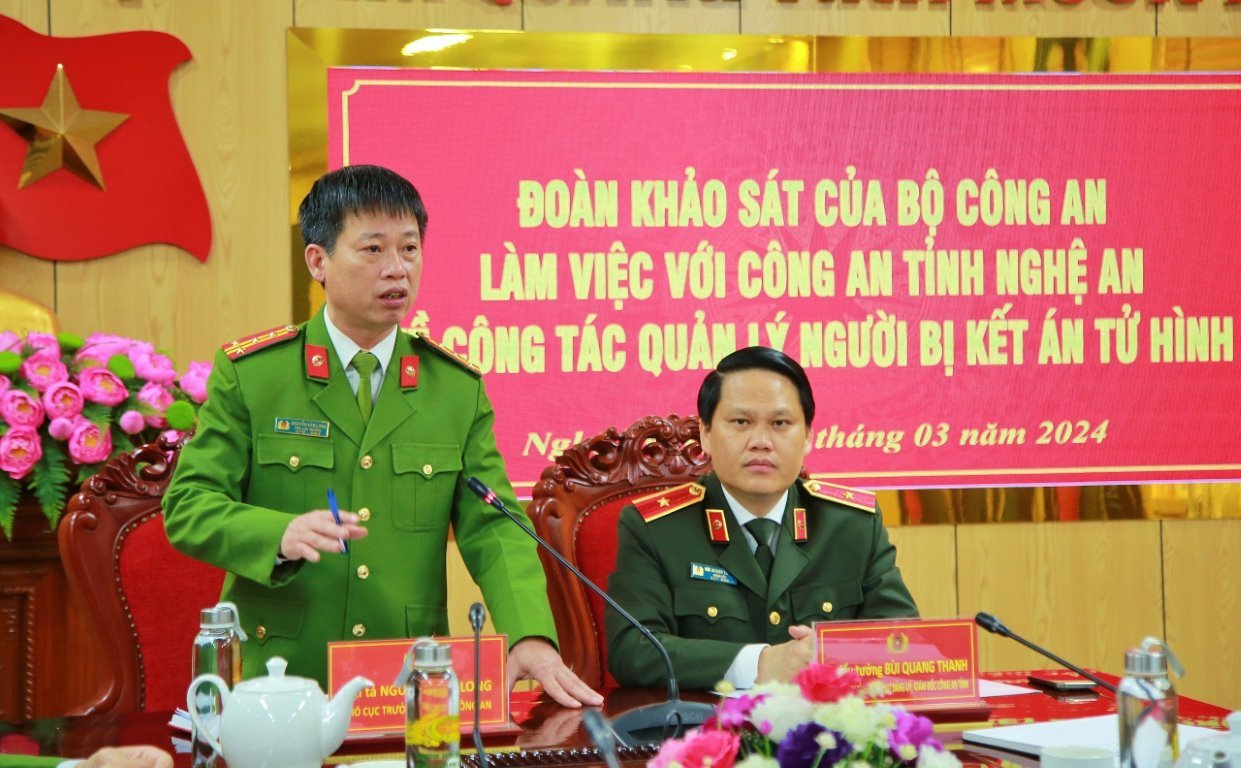 Đồng chí Đại tá Nguyễn Văn Long, Phó Cục trưởng Cục Cảnh sát quản lý tạm giữ, tạm giam và thi hành án hình sự tại cộng đồng, Bộ Công an phát biểu tại buổi làm việc 