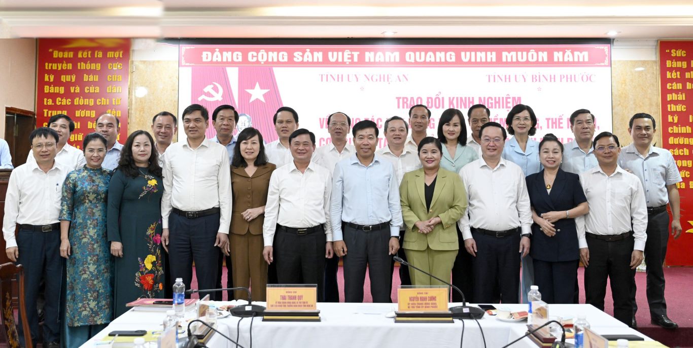 Lãnh đạo tỉnh Nghệ An làm việc tại Bình Phước bàn hợp tác phát triển giữa hai tỉnh