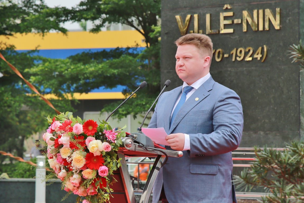 Ông Kabanov Oleg Vladimirovich  - Phó Chủ tịch Chính phủ tỉnh Ulyanovsk - Đại diện toàn quyền của Thống đốc tỉnh Ulyanovsk trong Chính phủ Liên bang Nga phát biểu