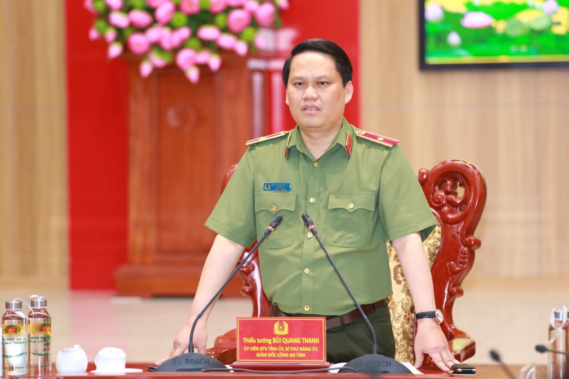 Đồng chí Thiếu tướng Bùi Quang Thanh, Ủy viên Ban Thường vụ Tỉnh ủy, Bí thư Đảng ủy, Giám đốc Công an tỉnh phát biểu  chỉ đạo