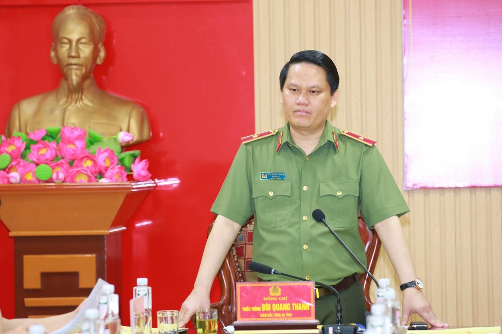 Đồng chí Thiếu tướng Bùi Quang Thanh, Giám đốc Công an tỉnh phát biểu chỉ đạo tại buổi làm việc 